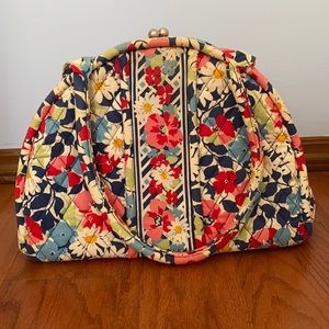 Vera Bradley: Snap top handbag